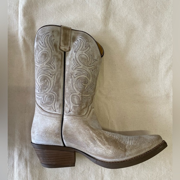 Sterling River Boots Chic Tan Crème Coated Western Style Casual Cowboy Boots W12 - Picture 3 of 14